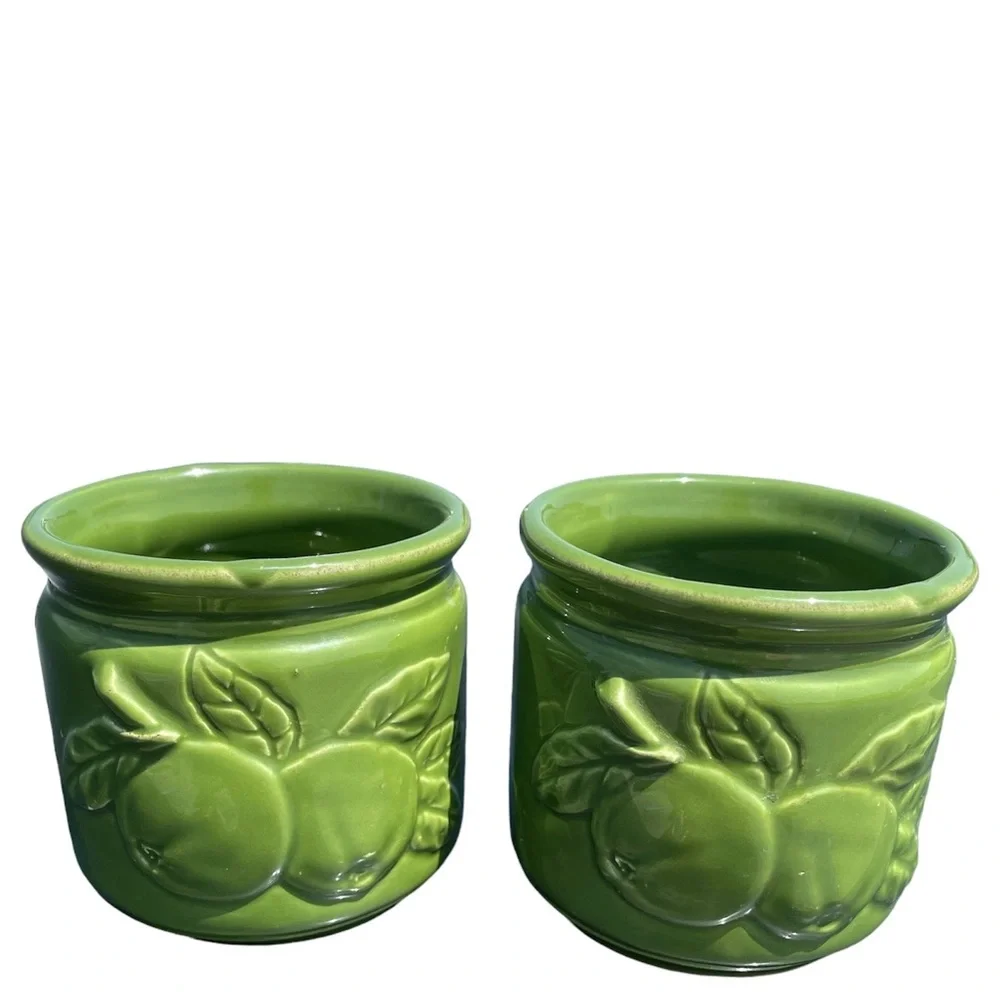 Sur La Table (2) Green Ceramic Cups Made in Italy Set of Two